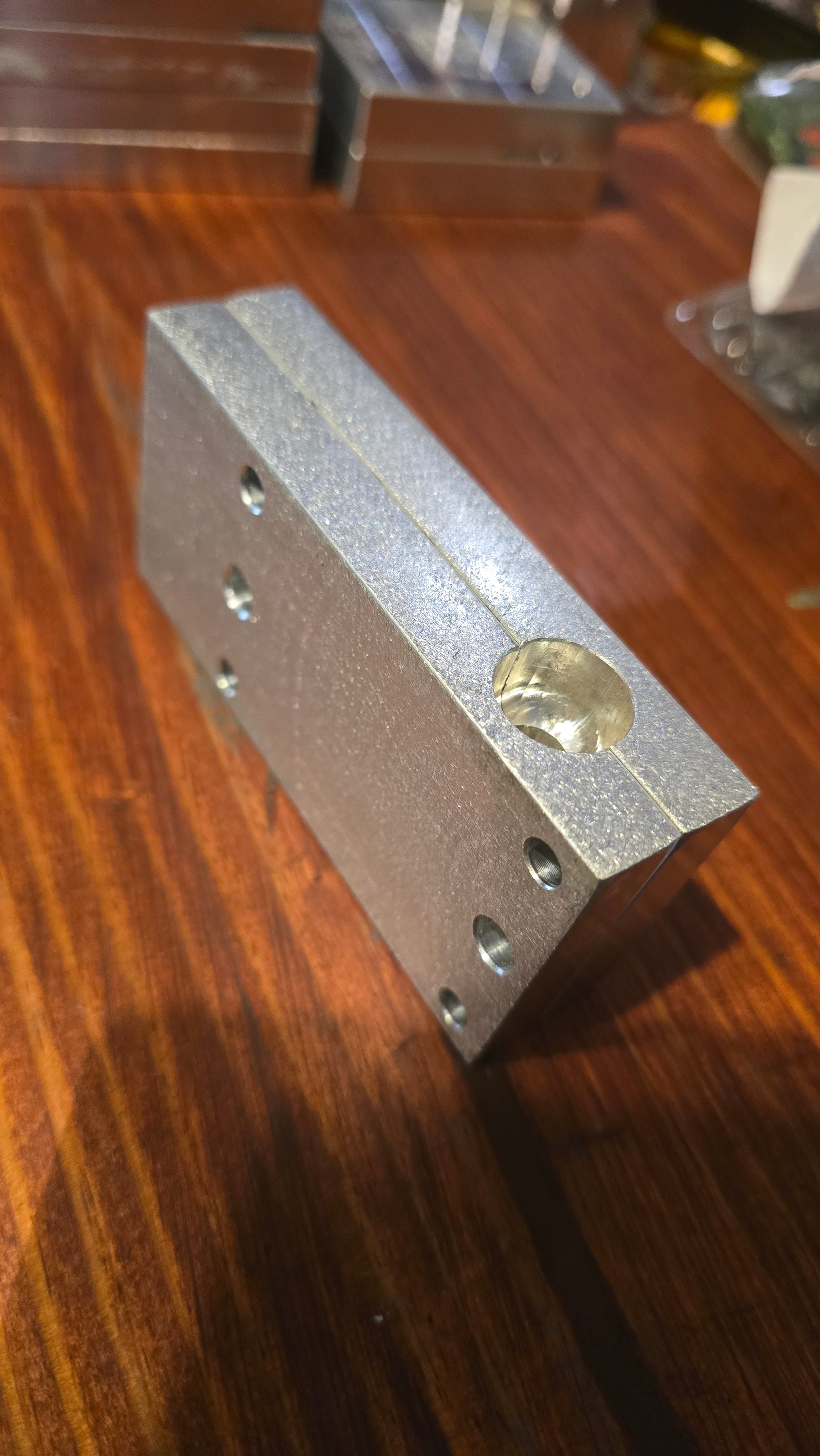 1.375" Tiny Frog (Basstackle)